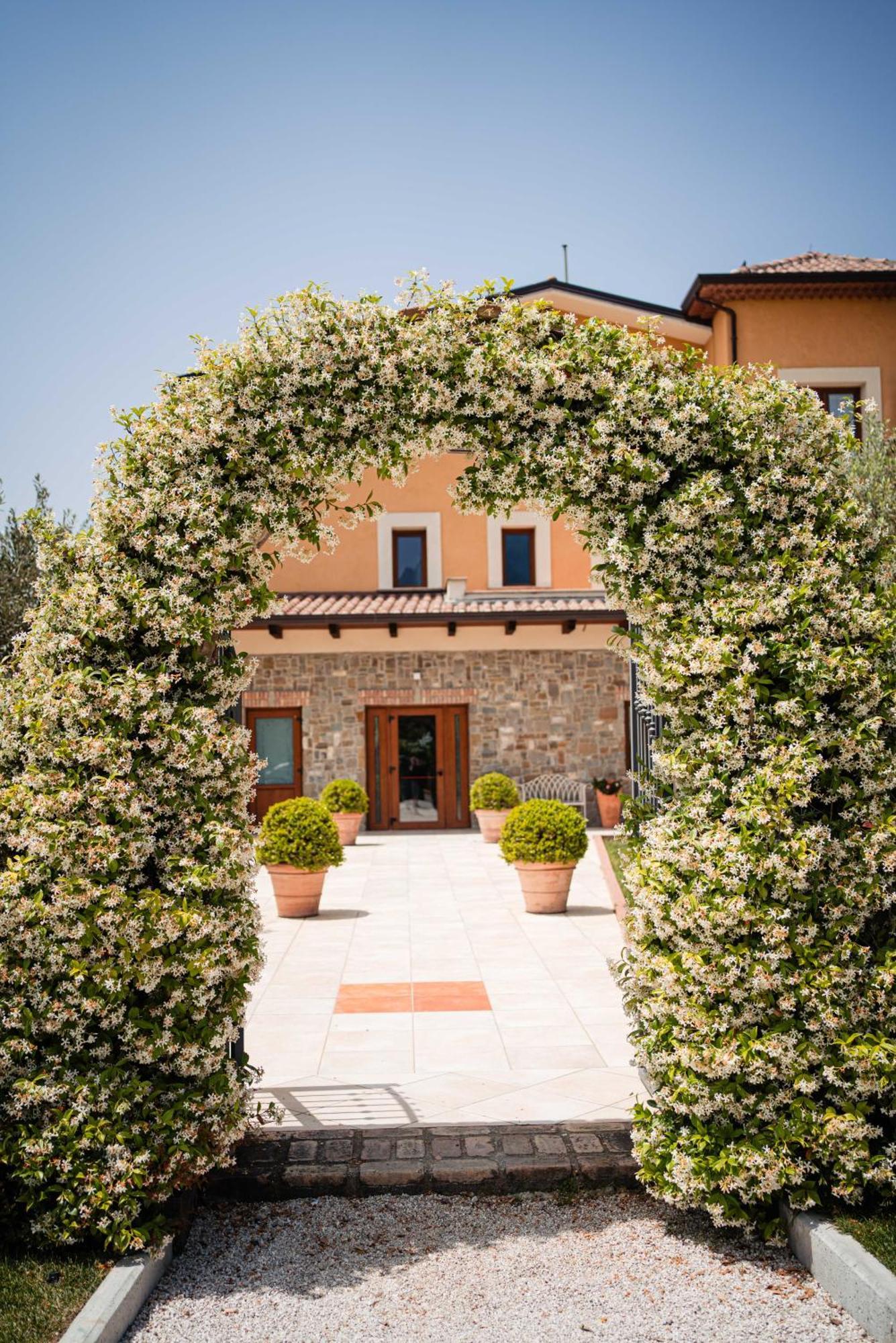 Casale Degli Ulivi Resort Pellare エクステリア 写真