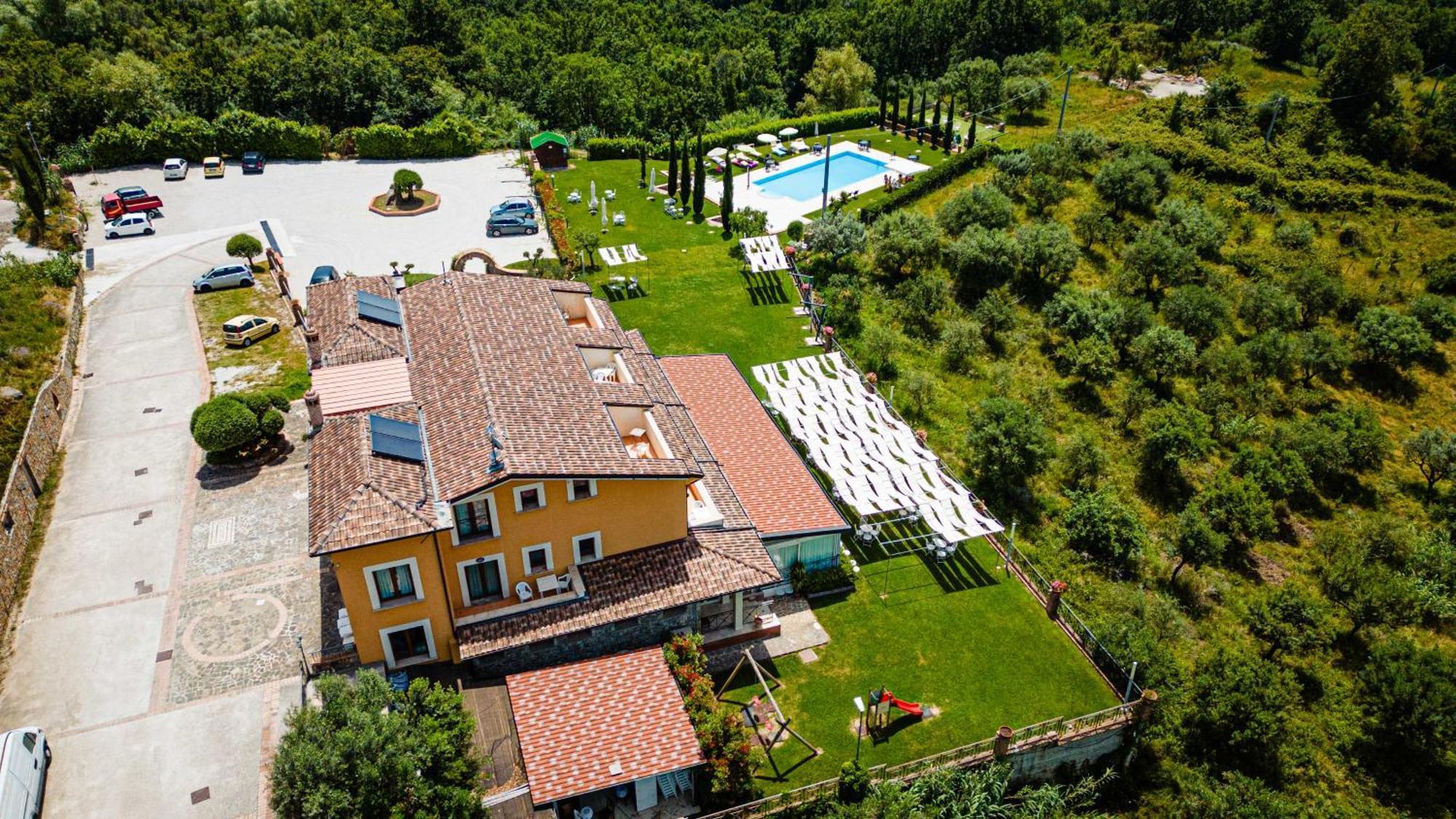 Casale Degli Ulivi Resort Pellare エクステリア 写真