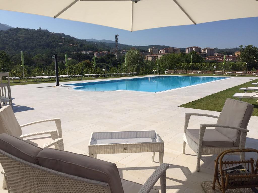 Casale Degli Ulivi Resort Pellare エクステリア 写真