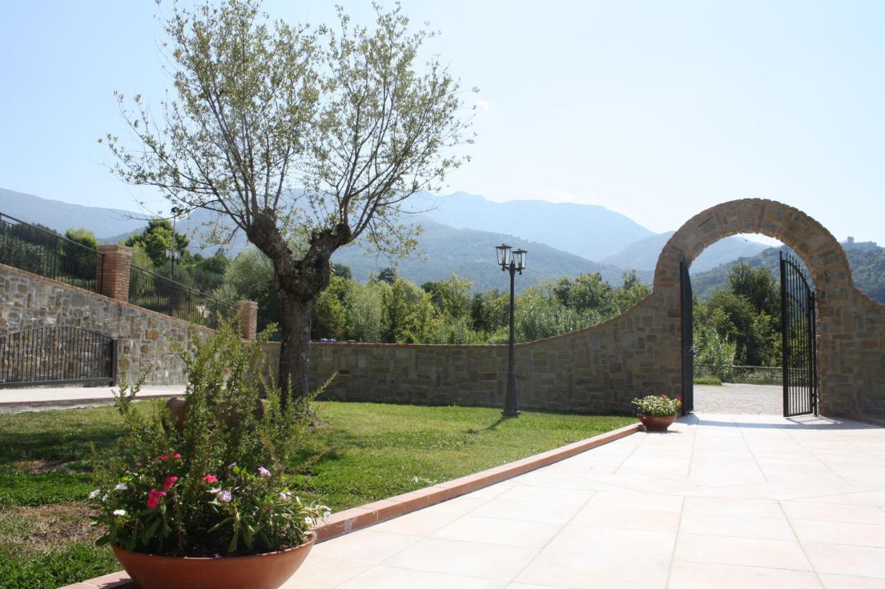 Casale Degli Ulivi Resort Pellare エクステリア 写真